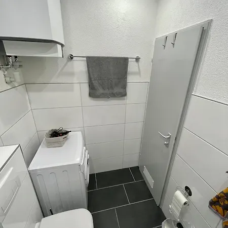Urbanes Naehe Ece - Center & Schloss דירה *