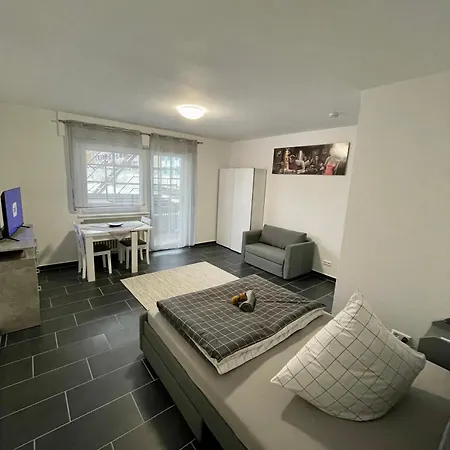 Urbanes Naehe Ece - Center & Schloss *